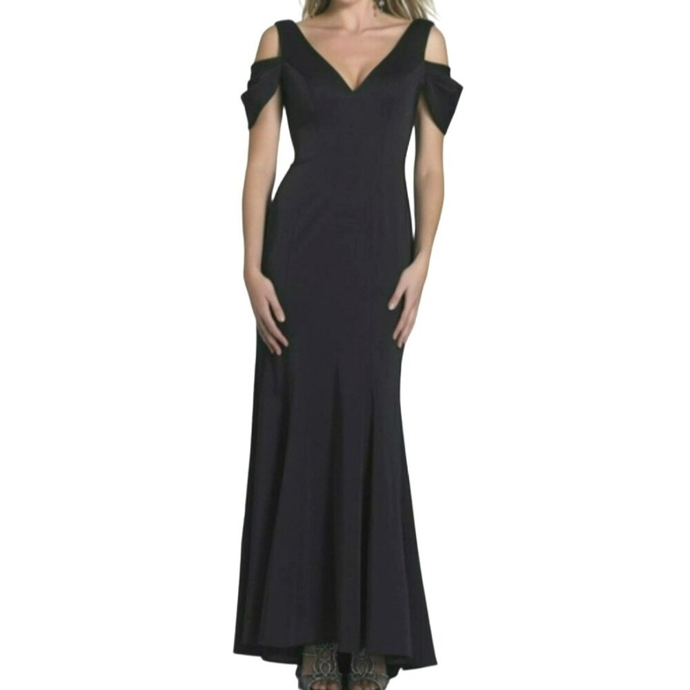 Dave and Johnny Classic Black Maxi Gown Size 0 NWT